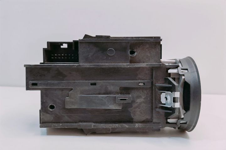 Contact Pornire  cu Cheie 3C0905843T Volkswagen VW Passat B6 seria