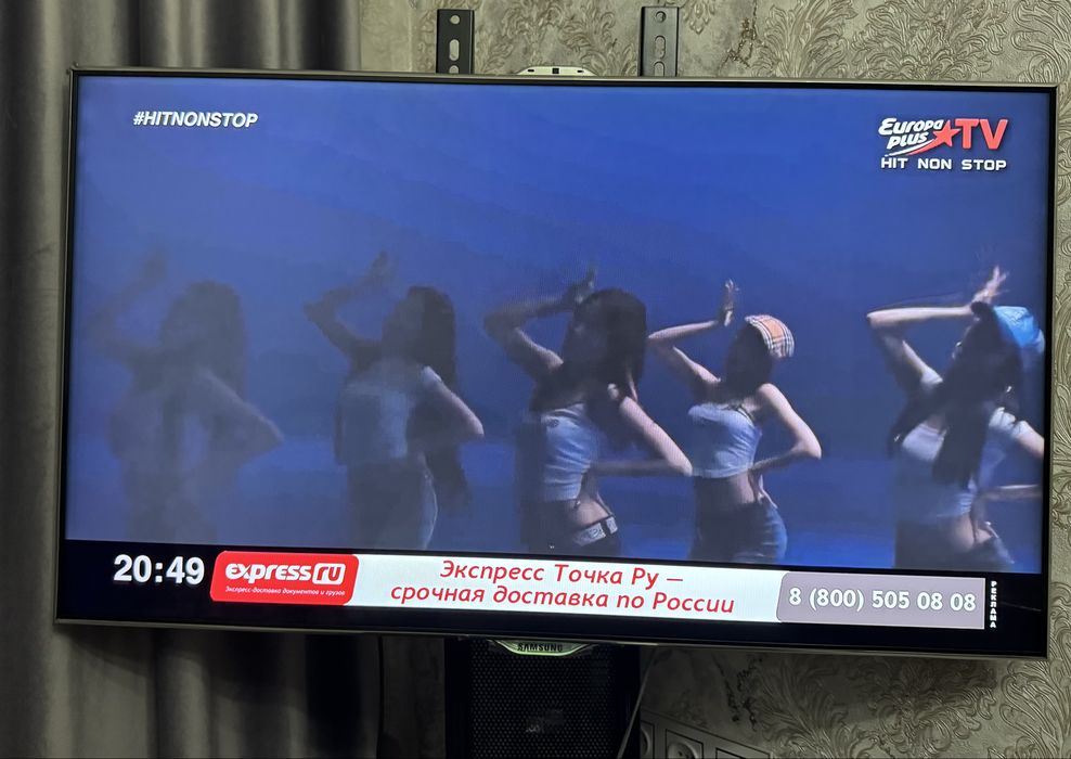 Продам смарт телевизор Самсунг.