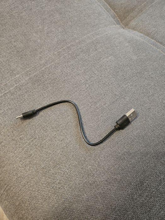 Vand  pompa de san electrica  portabila la 70 de lei