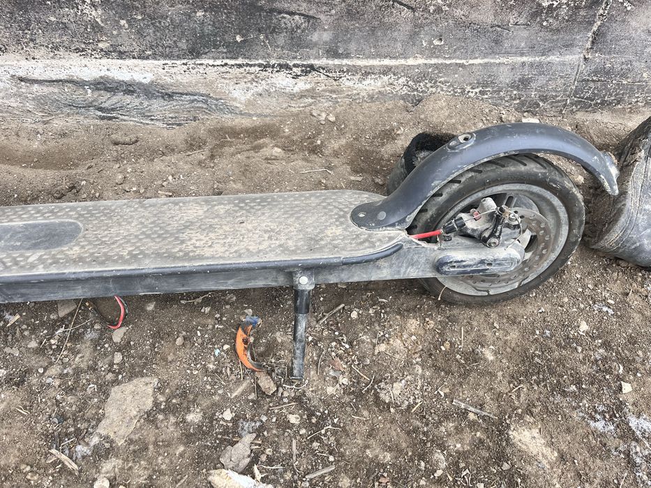 продам электросамокат не рабочий