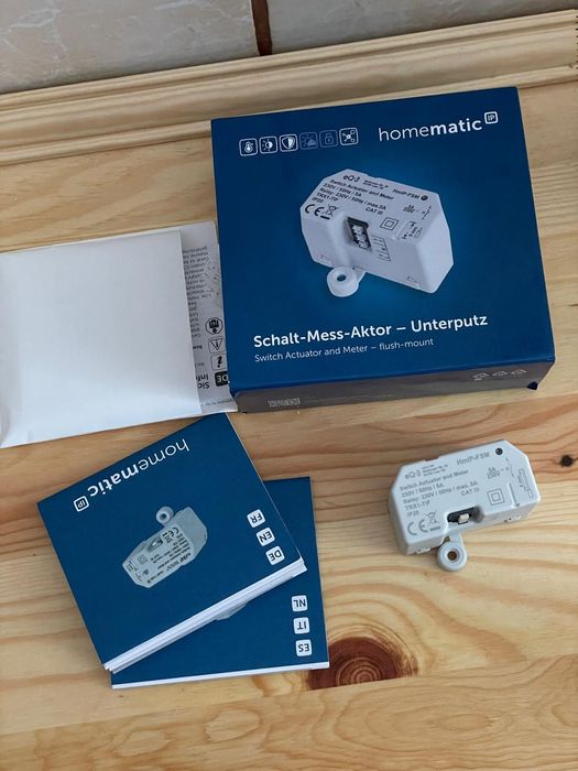 Homematic IP Actuator de comutare și măsurare cu montaj încastrat