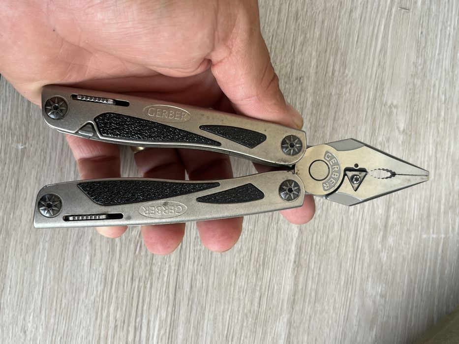 Multifunctional Gerber mp 800 legend