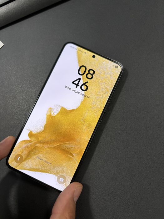 Samsung S22 estetitc impecabil
