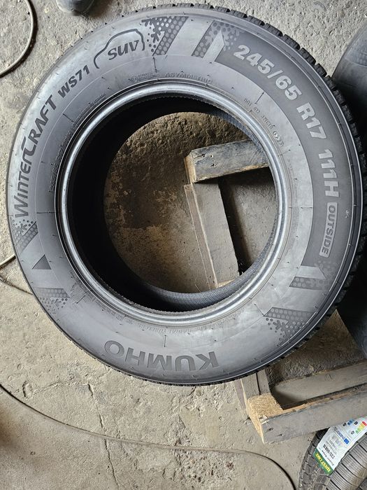 4 anvelope iarna 245 65 17 Kumho 2025