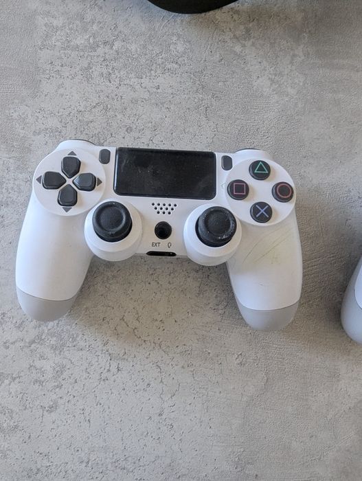 Dualshock 4 , 2 штук