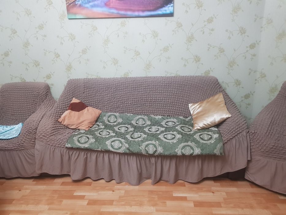 диван с креслами б/у 30000
