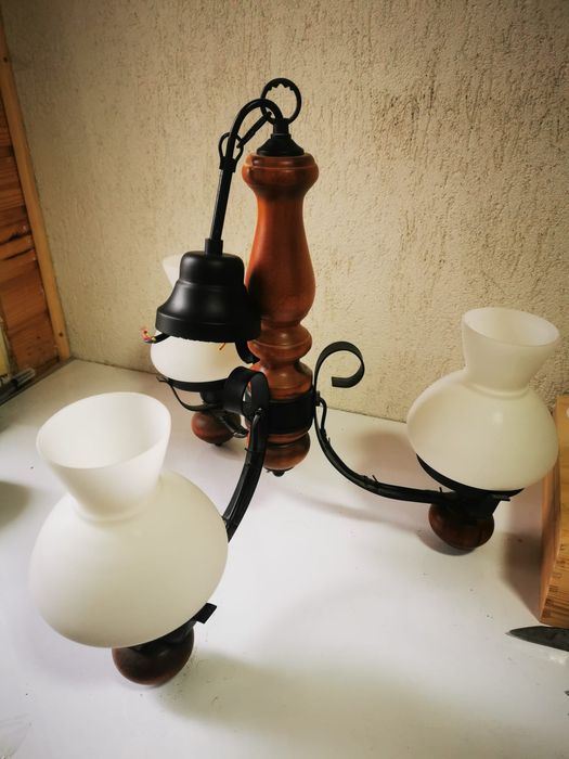 Candelabru Petronel