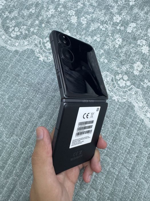 Xiaomi Mix Flip почти новый