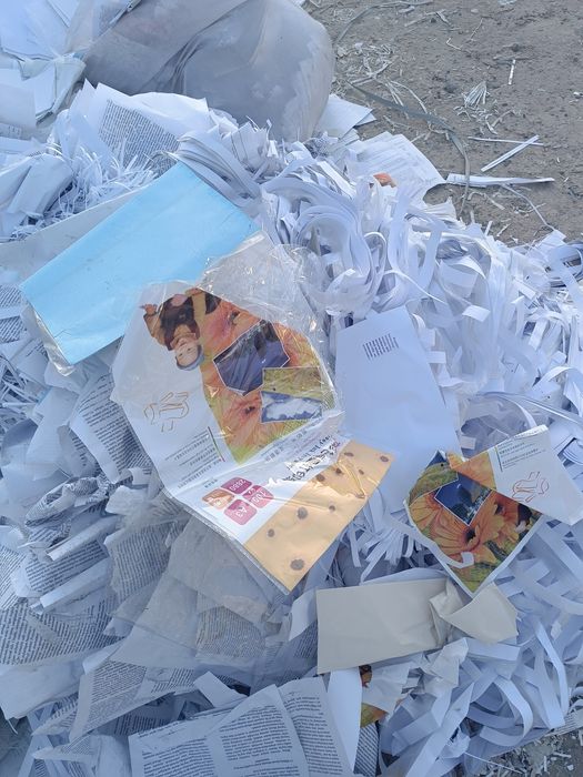 Maklatura oq Qog'oz daftar kitob arxiv salafan olamiz uydan ishxonadan