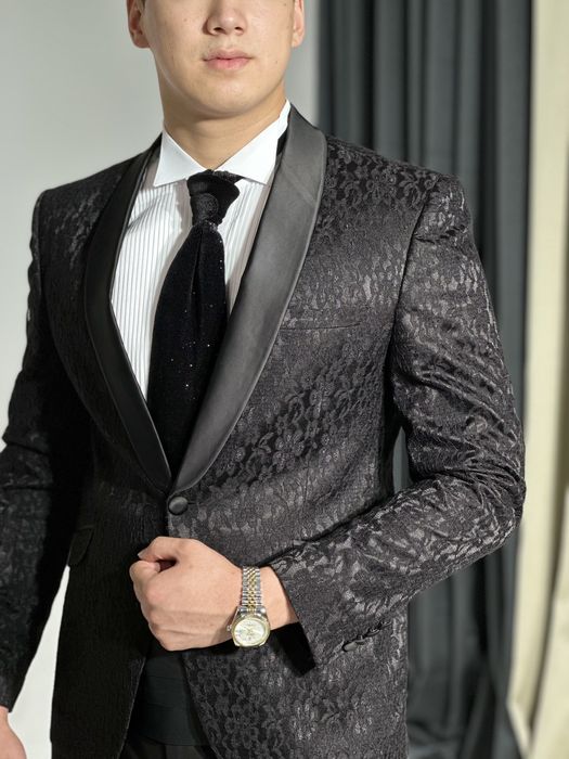 Прокат мужских костюмов