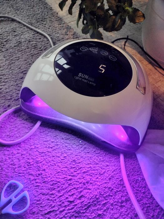 De vânzare kit unghii cu gel