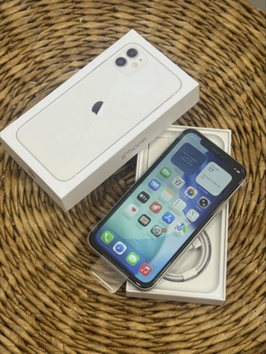 yangi IPHONE 11 VA 11 PRO lar 200$