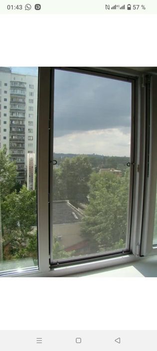 Москитные сетки. Защита для детей