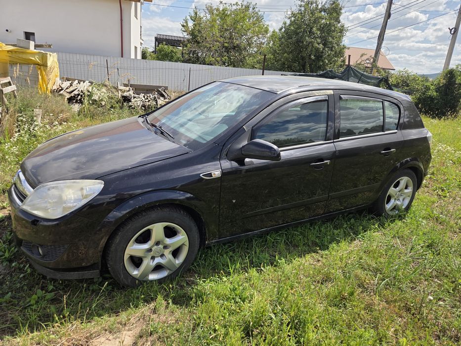 Vând Opel Astra H