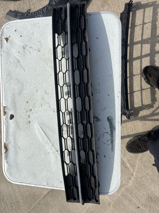 Предна решетка да броня за Skoda Octavia 2017