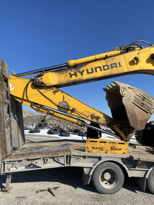 Продам экскаватор гусеничный