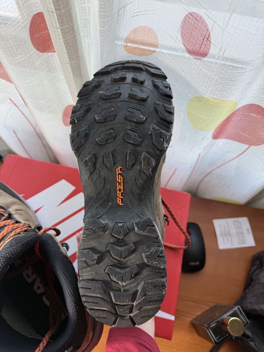 Scarpa Moraine Mid Pro Gtx size 43 1/2