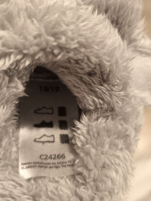 Cizmulițe îmblănite + mănuși călduroase (6-12 luni)