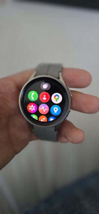 Samsung Galaxy Watch 5 Pro 45mm Titanium Gray – Pachet complet, stare impecabilă
