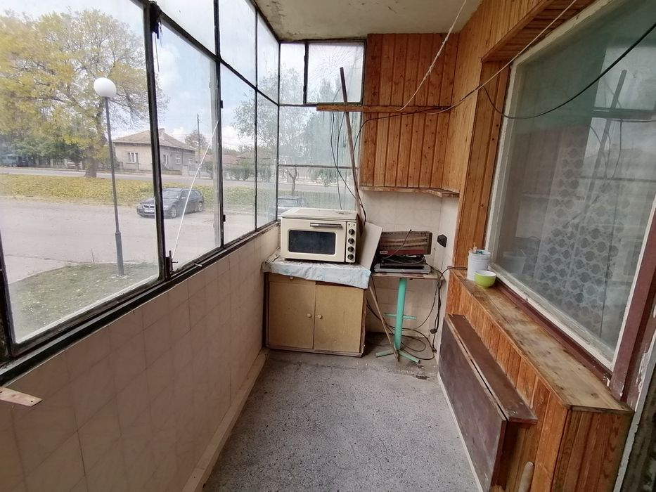 Продава се Тристаен апартамент в Завет - 76 кв.м за 671 €/кв.м - Снимка #20