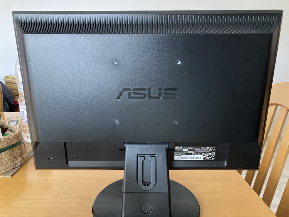 Монитор Asus VW198S 20"