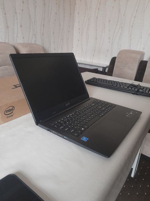 Acer notebook sotiladi