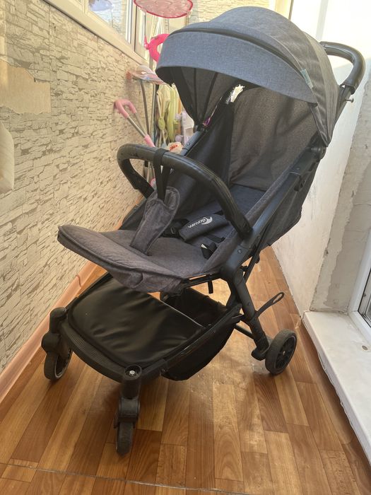 Продам прогудочную коляску Teknum