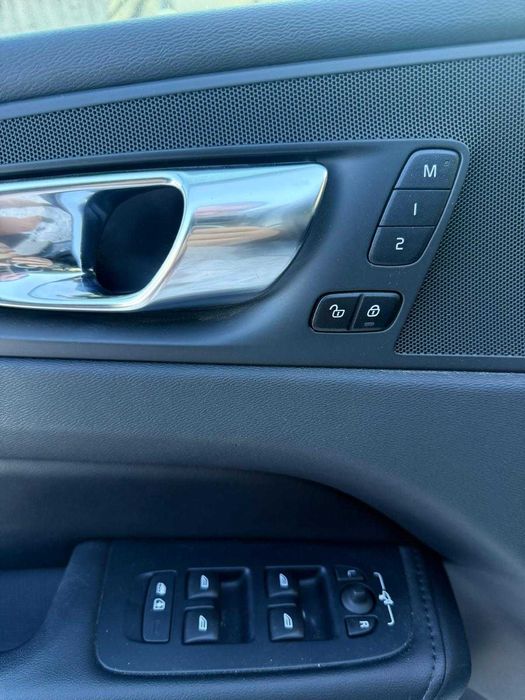 Volvo XC60 B4 2023 TVA deductibil, 360°,Pilot Assist,  65.000 km