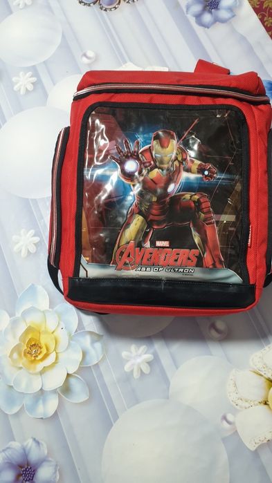 Продаются портфели привозные из Кореи.Состояние хорошее.Б/у.Недорого.