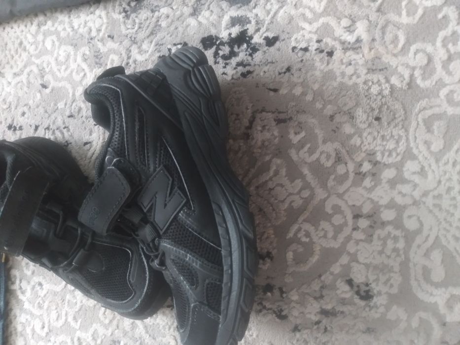 Продам комбинезон и куртку на мальчика