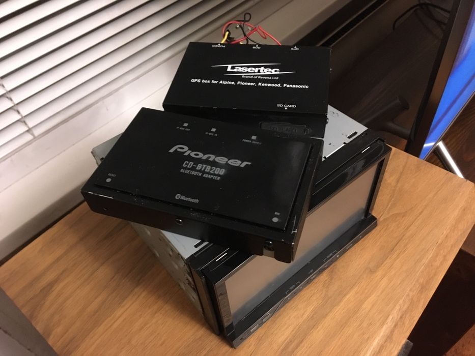 Мултимедиен плеър Pioneer avh-p4300dvd