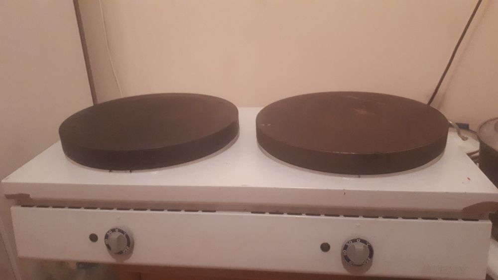 Продам профессиональную блинницу