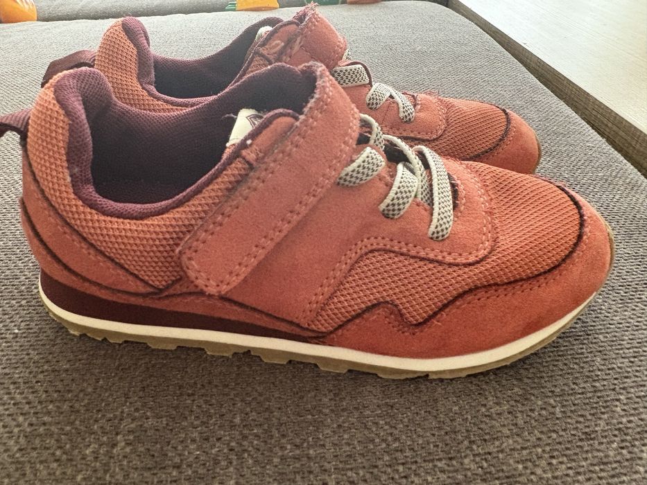 Маратонки hm за момиче