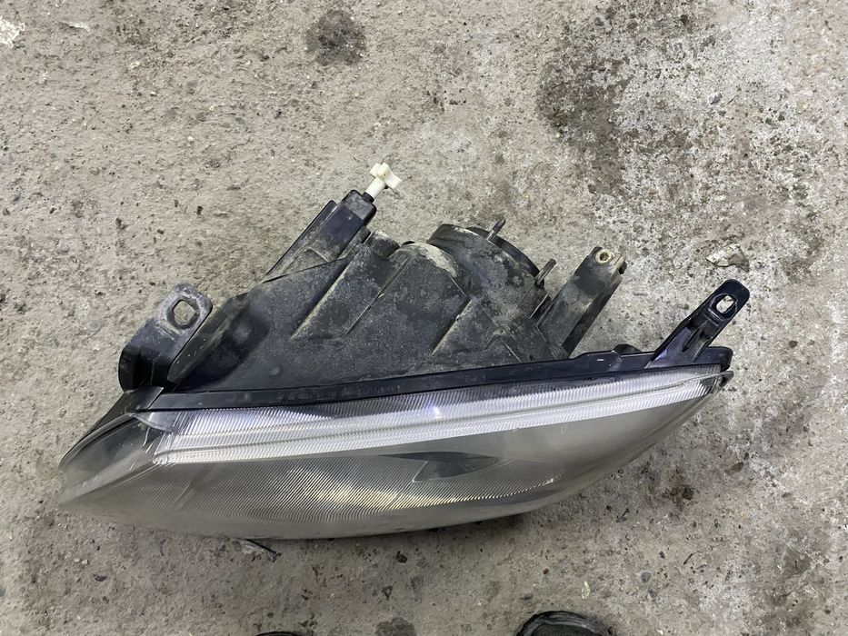 продам фару от гранты до рест