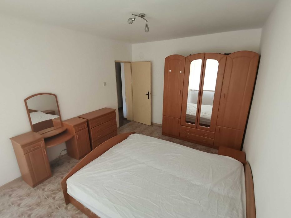 Дава се под наем Двустаен апартамент в Бургас, Възраждане - 78 кв.м за 102 € - Снимка #15