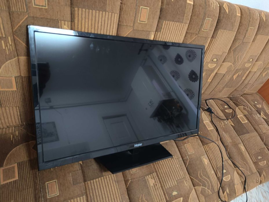 Televizor LED Haier 81 cm DEFECT
