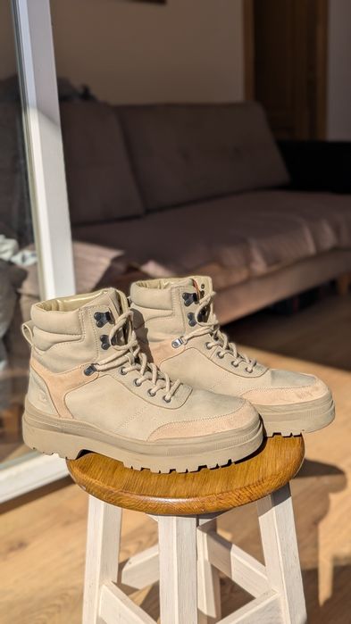 Bocanci / Ghete Pull & Bear bej, talpă groasă, Mărimea 41