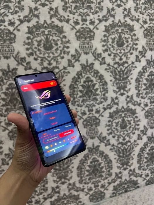 Asus rog phone 8