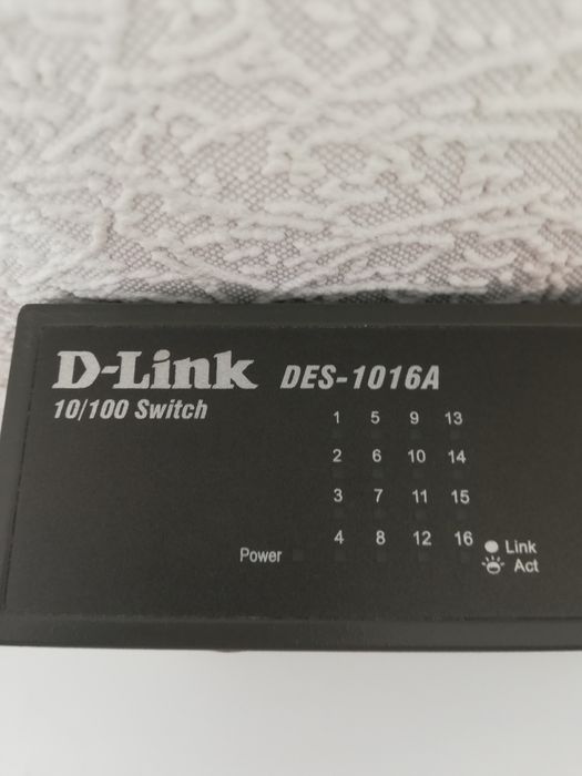 Коммутатор D-Link Des-1016A,  16 портов