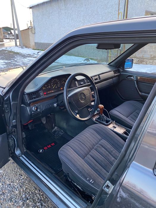 Мерседес 124 продается 2.0 куб