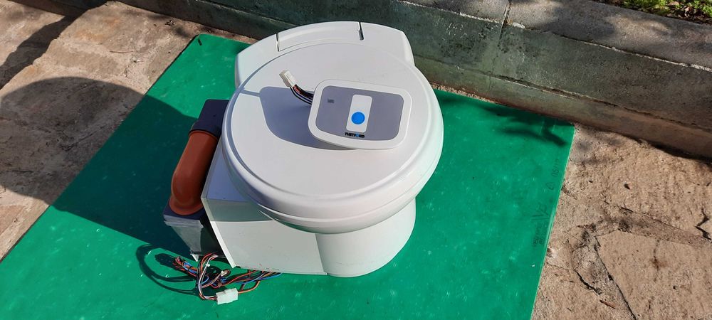 Химическа тоалетна THETFORD