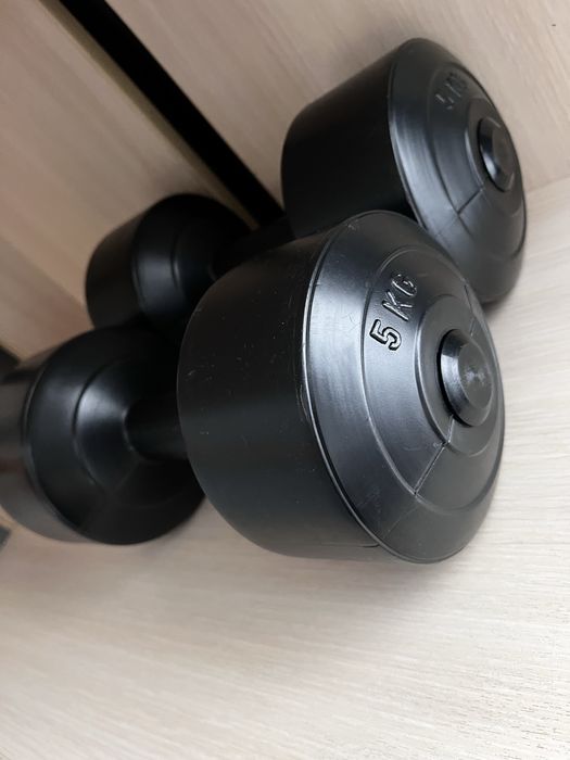 2 гантели по 5кг