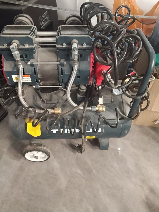 Продам компрессор