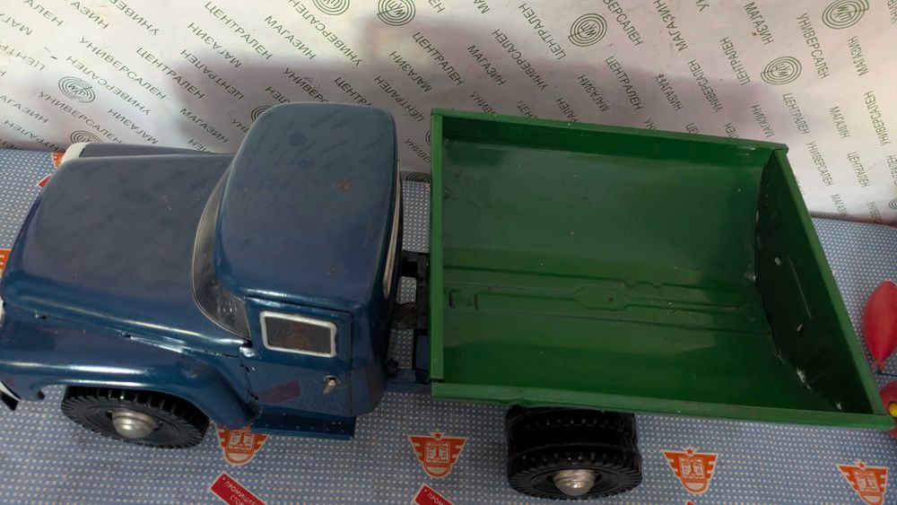 Стара играчка - ЗИЛ