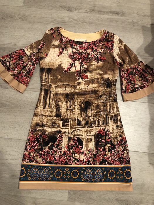 Нова рокля , размер М