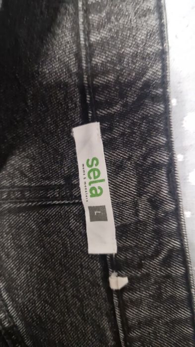 Продаются джинсы женские