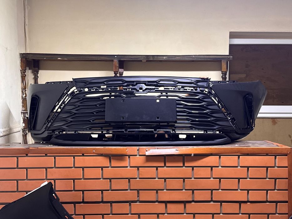 Передний бампер Chevrolet Monza (Шевроле Монза) в сборе