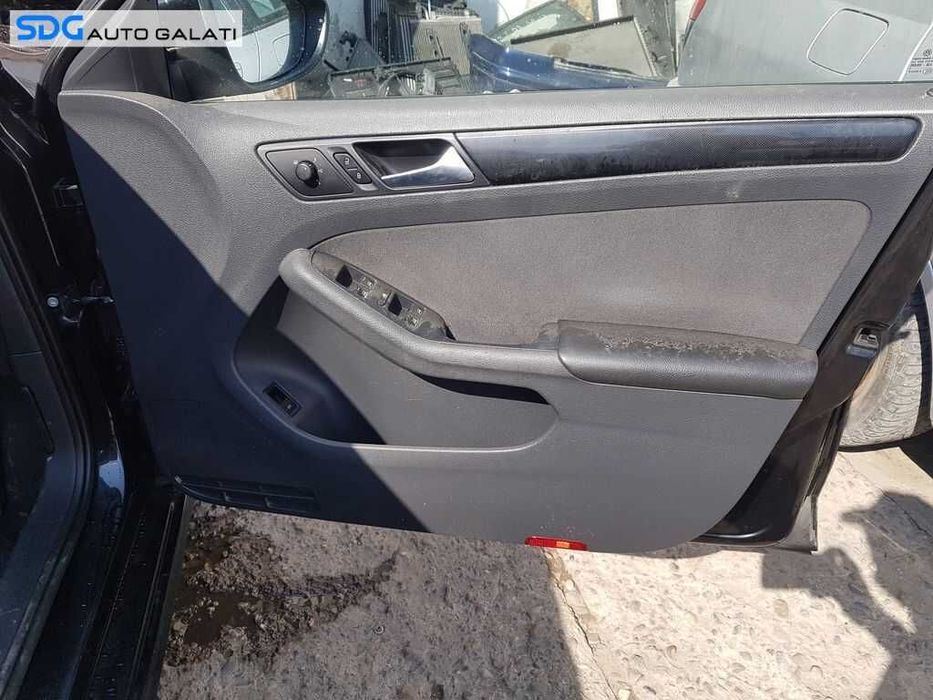 Fata Fete Interioara Usa Usi Portiera Portiere Fata Dreapta VW Jetta 2011 - 2018