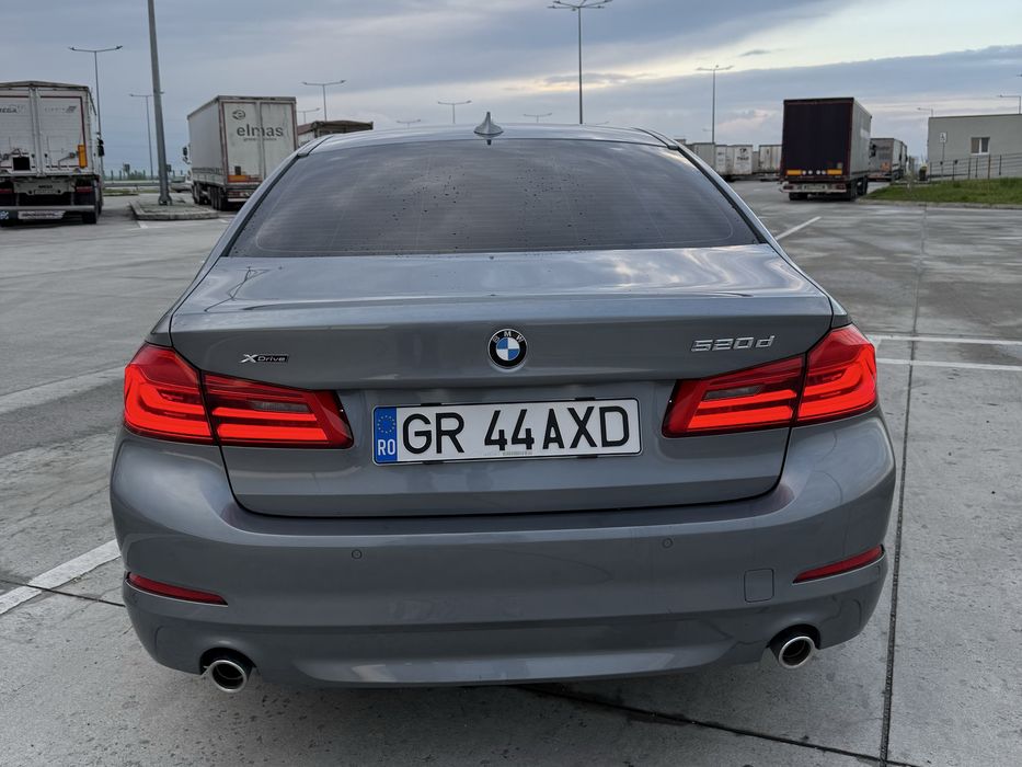 BMW Seria 5 G30 520d xDrive Aut. HUD // LED // Piele