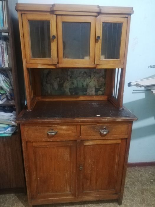 Продается антикварный буфет 40х годов, из красного ореха